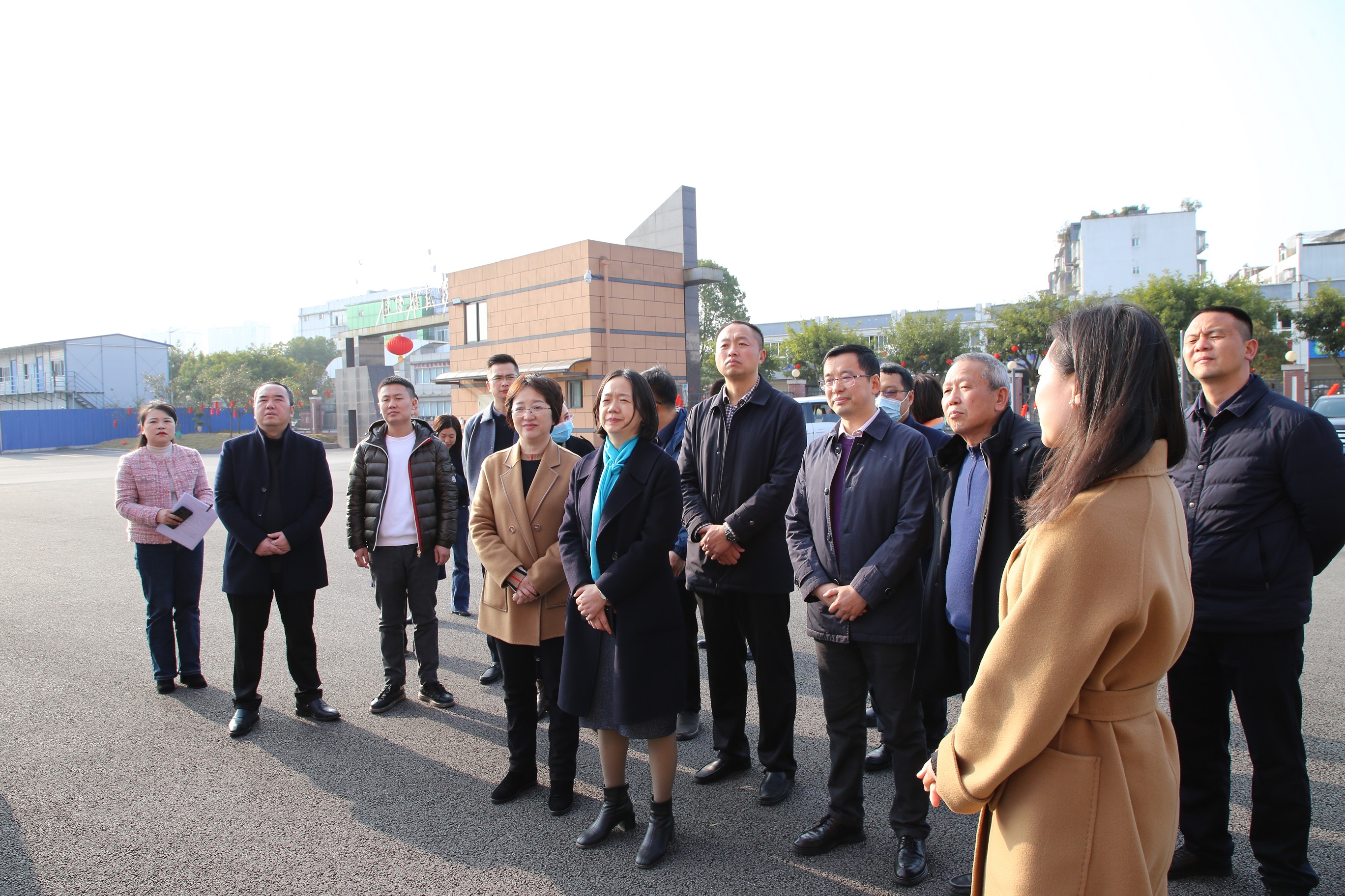 瀘州市委常委、宣傳部部長、現(xiàn)代醫(yī)藥產(chǎn)業(yè)生態(tài)鏈鏈長徐利蒞臨天植中藥公司調(diào)研現(xiàn)代醫(yī)藥產(chǎn)業(yè)生態(tài)鏈工作